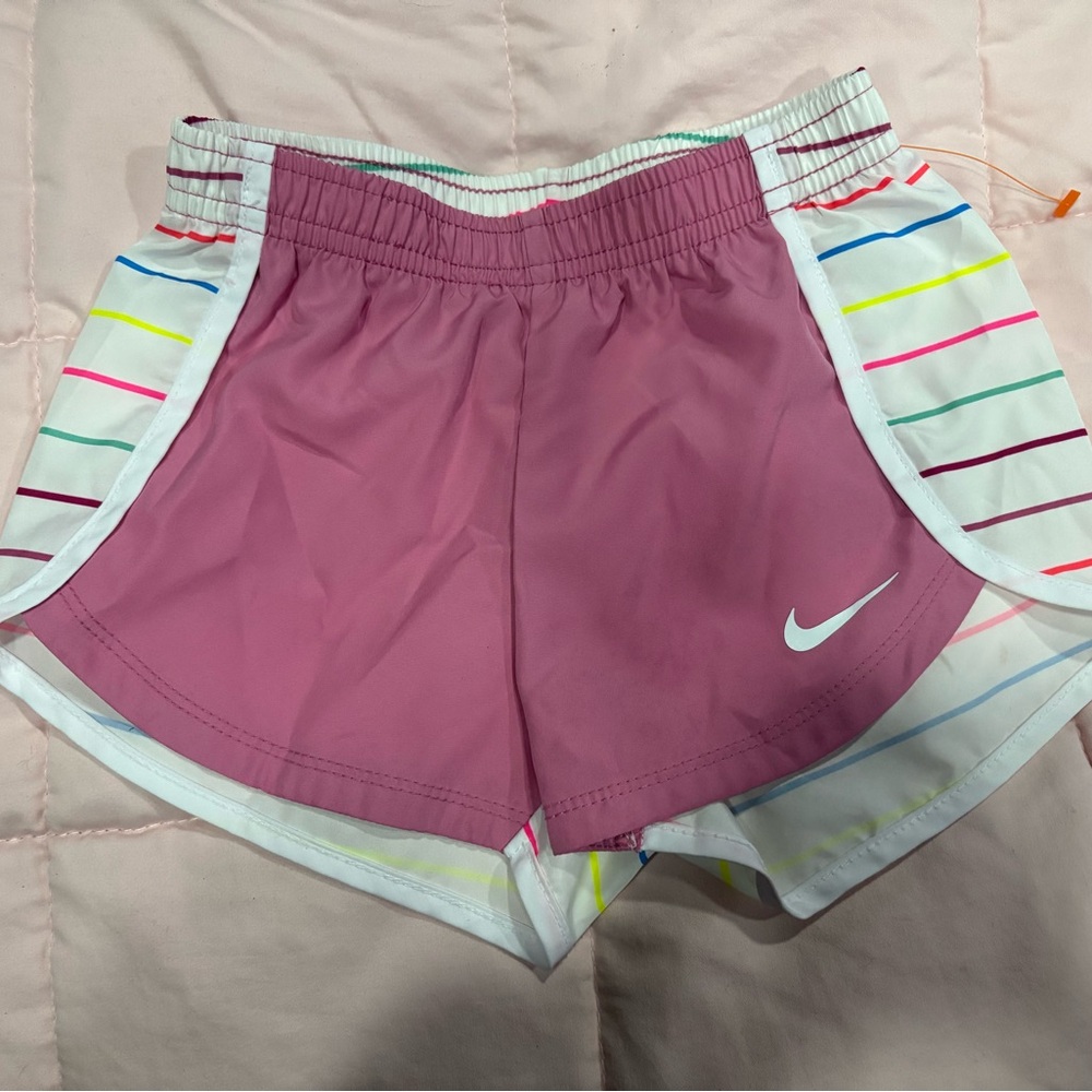 NWOT Nike dri-fit shorts